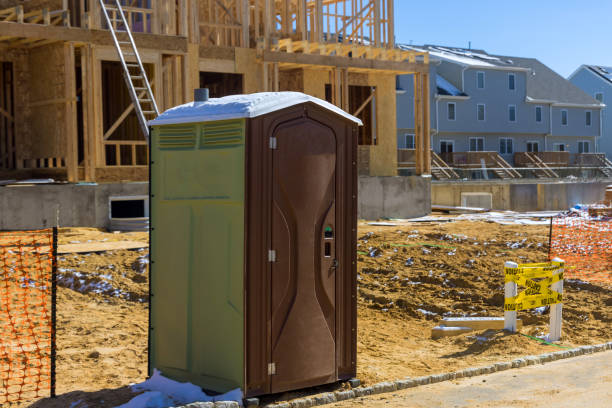 Best Porta potty delivery and setup  in Alexandria, VA